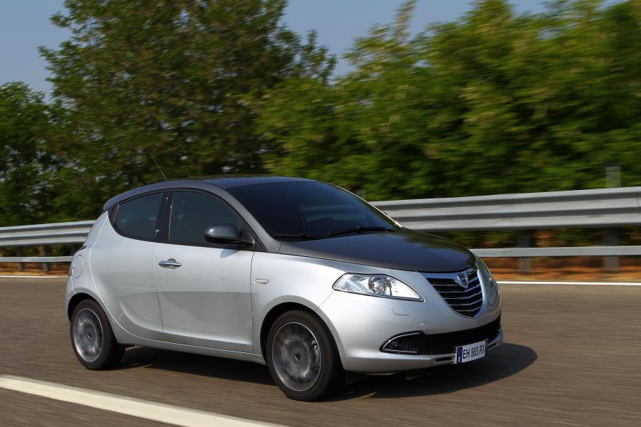  Lancia Ypsilon 2011 года  (фото 1 из 96)